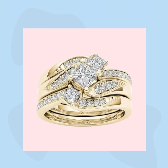 Princess-cut Diamond Bridal Set - Picture 4 of 16